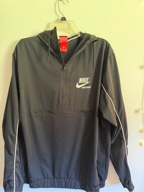 Nike Black Pullover Windbreaker with White Piping